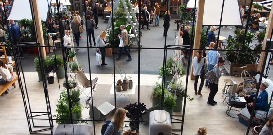 beurs veel mensen op één plek