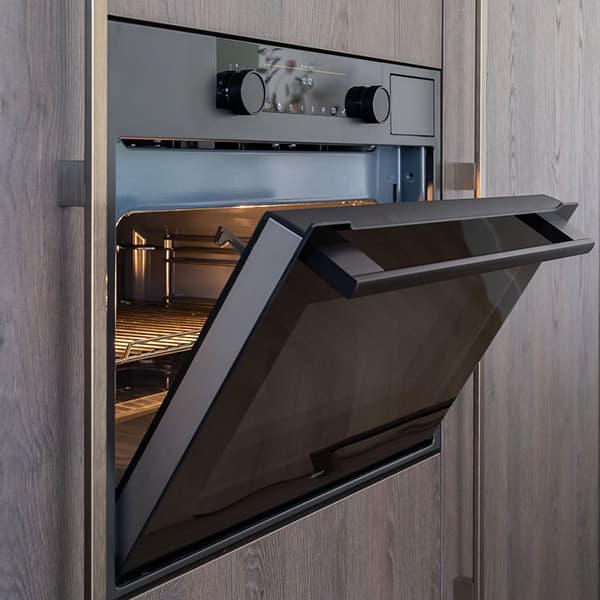ATAG combi-stoomoven zwart in kastenwand