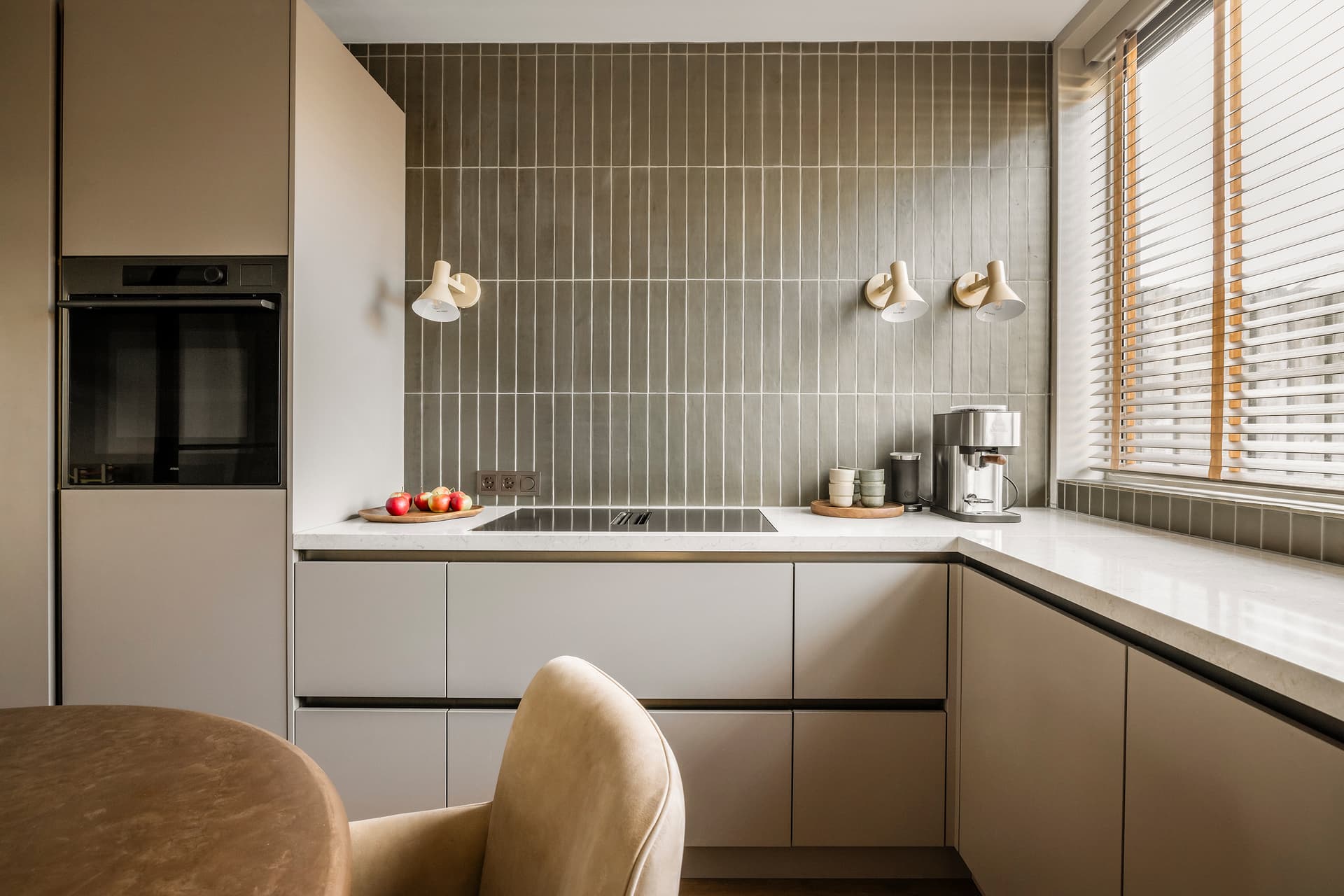 Beige hoekkeuken vtwonen