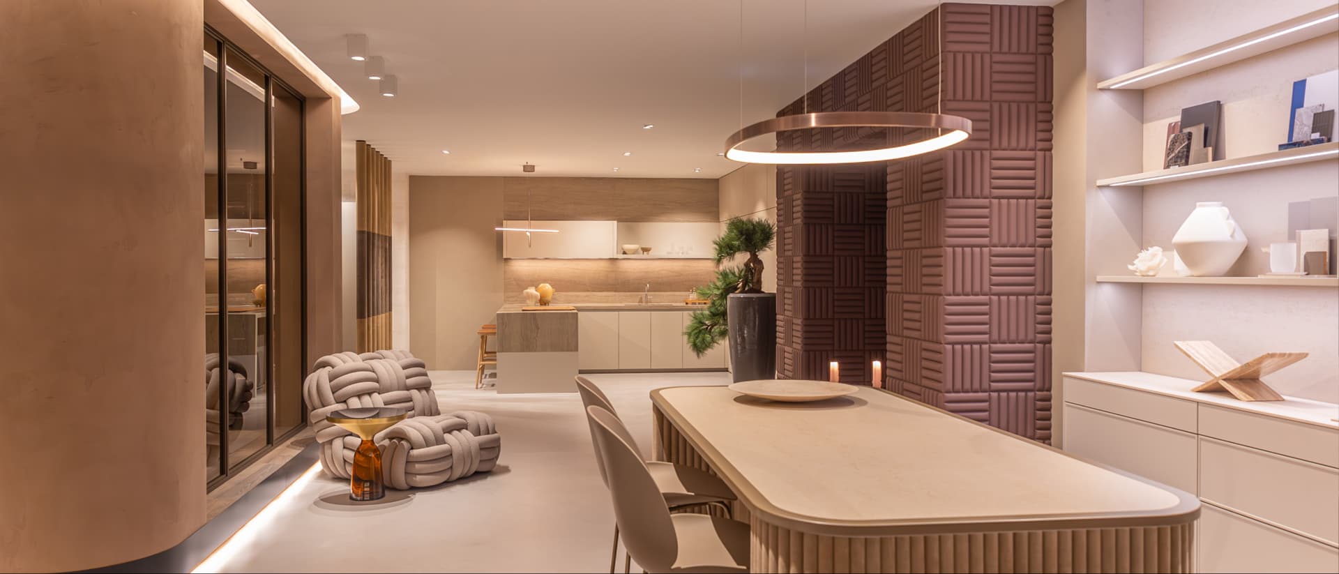 showroom-mandemakers.png Showroom met lange tafel
