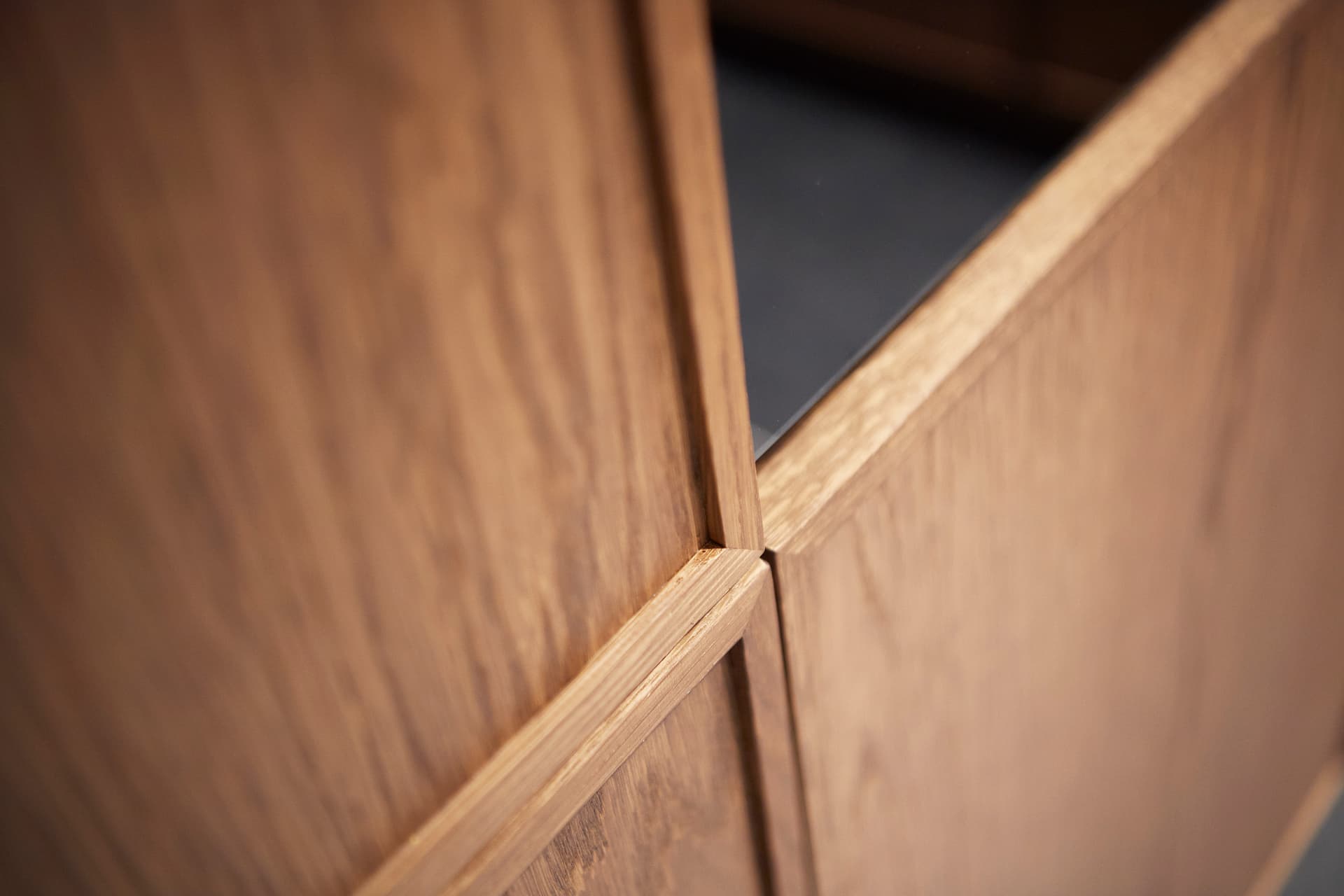 Houten kaderfronten